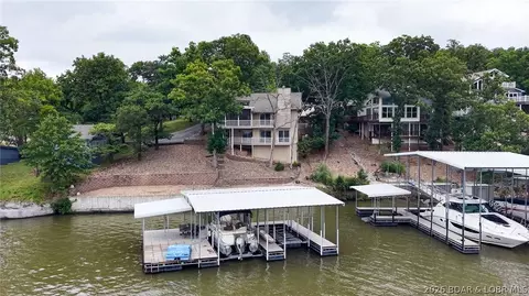 1316 Castle Ct, Osage Beach, MO 65065