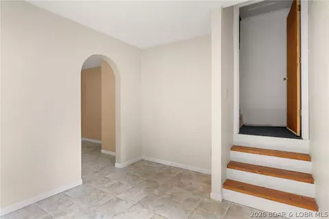 Entry Way - 122 Hicks Dr, Eldon, MO 65026 photo 6 of 8