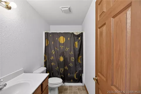 Bath - 20 Sunny Meadows Dr, Kaiser, MO 65047 photo 1 of 4