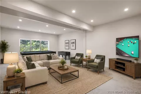 Living - 20 Sunny Meadows Dr, Kaiser, MO 65047 photo 3 of 3