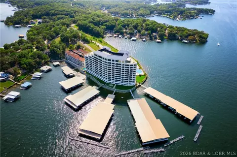 166 Captiva Dr #3C, Sunrise Beach, MO 65079