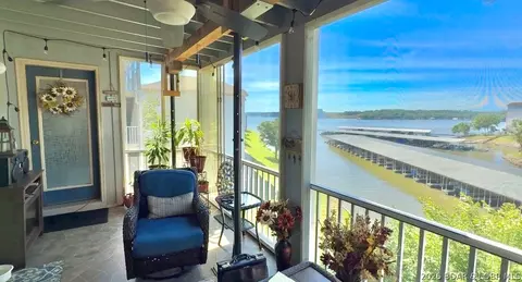 344 Regatta Bay Dr #3B, Lake Ozark, MO 65049