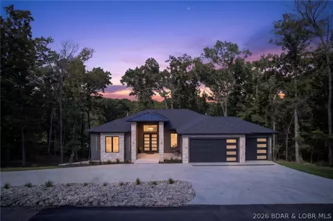 484 Spring Creek Dr, Sunrise Beach, MO 65079