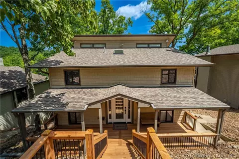 5670 Rockwood Ct, Osage Beach, MO 65065