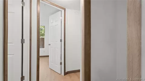 Entry Way - 148 Hwy D, Kaiser, MO 65047 photo 2 of 3