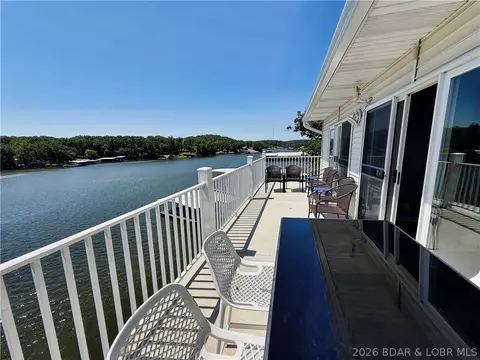 180 Lakeview Resort Blvd #4E, Sunrise Beach, MO 65079