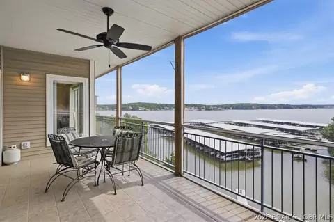 142 E Palisades Dr #3B, Lake Ozark, MO 65049