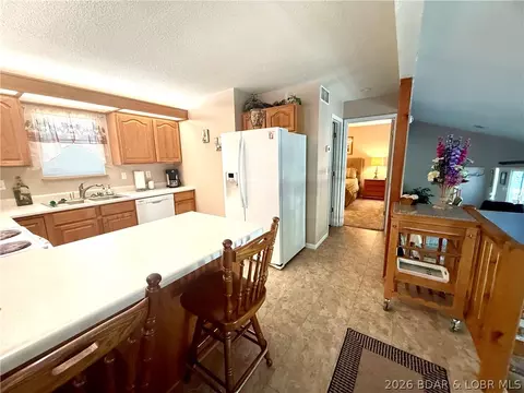Entry Way - 61 Leisure Rd, Eldon, MO 65026 photo 1 of 3