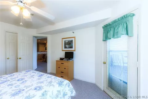 Bedroom - 601 Park Place Dr #3B, Kaiser, MO 65047 photo 3 of 8