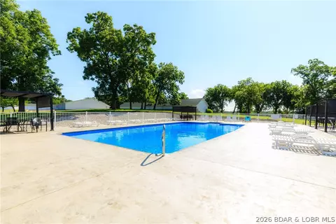 Exterior - 601 Park Place Dr #3B, Kaiser, MO 65047 photo 8 of 12