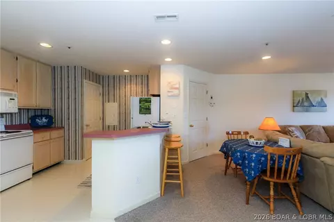 Dining - 601 Park Place Dr #3B, Kaiser, MO 65047 photo 1 of 3
