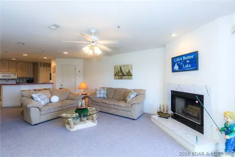 Living - 601 Park Place Dr #3B, Kaiser, MO 65047 photo 1 of 5