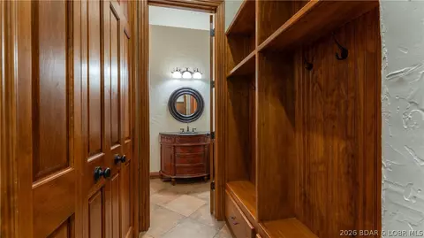 Entry Way - 5745 Tree Leaf Ct, Osage Beach, MO 65065 photo 5 of 5