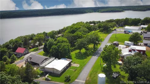 16624 Channel Cat Dr, Warsaw, MO 65355