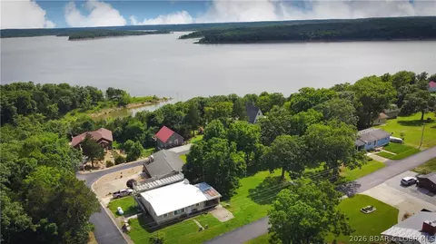 16624 Channel Cat Dr, Warsaw, MO 65355