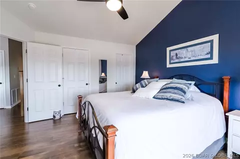 Bedroom - 54 Park Pool Dr #4A, Kaiser, MO 65047 photo 3 of 7