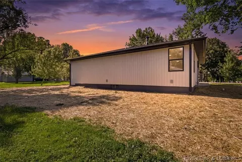 Exterior - 307 Clay Rd, Versailles, MO 65084 photo 4 of 4