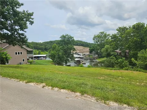 Nautica Road, Camdenton, MO 65020