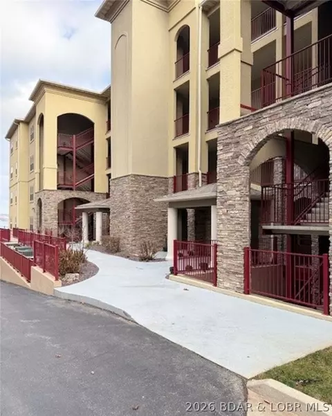 3168 Twin Rivers Pt #3E, Camdenton, MO 65020
