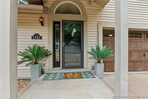 1761 Seagull Ct, Osage Beach, MO 65065