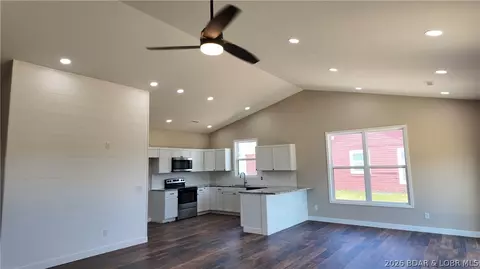 Entry Way - 510 E 15th St, Eldon, MO 65026 photo 1 of 2