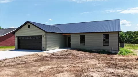 Exterior - 510 E 15th St, Eldon, MO 65026 photo 2 of 6