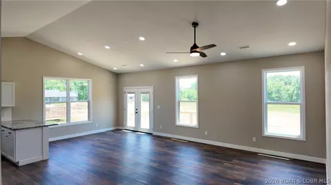 Living - 510 E 15th St, Eldon, MO 65026 photo 2 of 3
