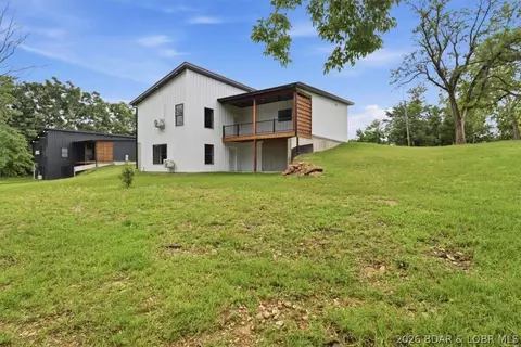 Exterior - 405 E Lafayette St, Versailles, MO 65084 photo 3 of 3
