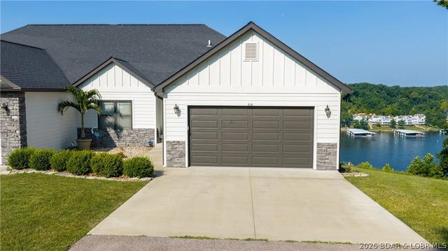 614 Tuscany Dr #25B, Camdenton, MO 65020
