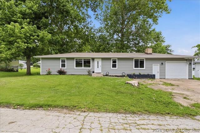 505 E Brockman Ave, Eldon, MO 65026