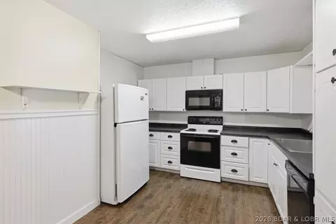 101 Haynes St, Eldon, MO 65026 photo 4