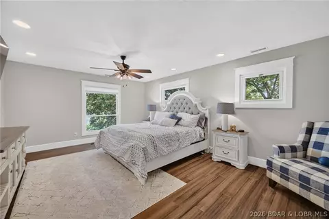Bedroom - 2437 Mohawk Ln, Osage Beach, MO 65065 photo 1 of 8