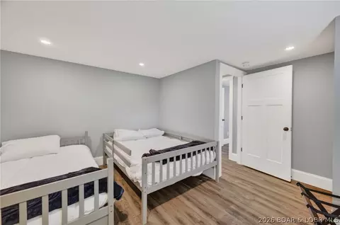 Bedroom - 2437 Mohawk Ln, Osage Beach, MO 65065 photo 6 of 8