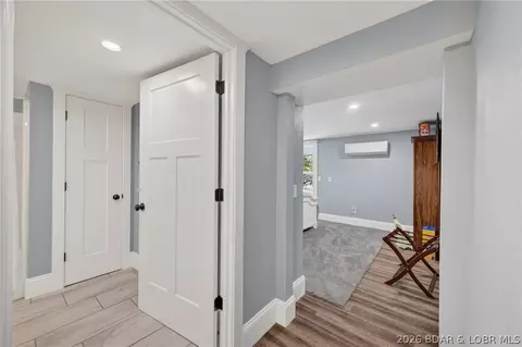 Entry Way - 2437 Mohawk Ln, Osage Beach, MO 65065 photo 5 of 6