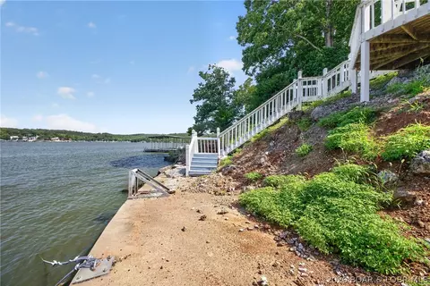 View/Area - 2437 Mohawk Ln, Osage Beach, MO 65065 photo 7 of 8