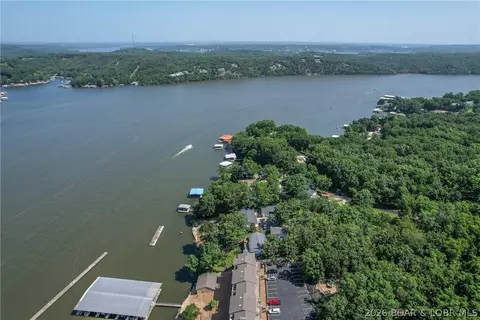 View/Area - 2437 Mohawk Ln, Osage Beach, MO 65065 photo 5 of 8