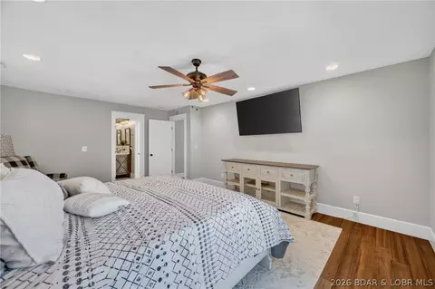 Bedroom - 2437 Mohawk Ln, Osage Beach, MO 65065 photo 3 of 8