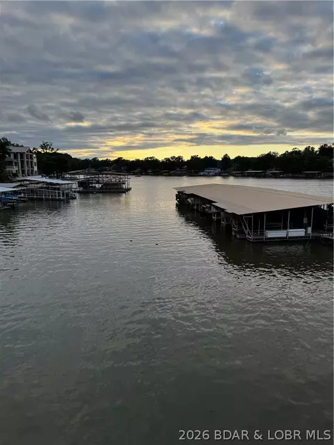 5499 Three Seasons Rd #6, Osage Beach, MO 65065