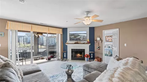 344 Regatta Bay Dr #1A, Lake Ozark, MO 65049