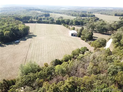 12375 Bakerville Rd, Crocker, MO 65452