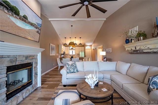611 Lazy Days Rd #R7, Osage Beach, MO 65065