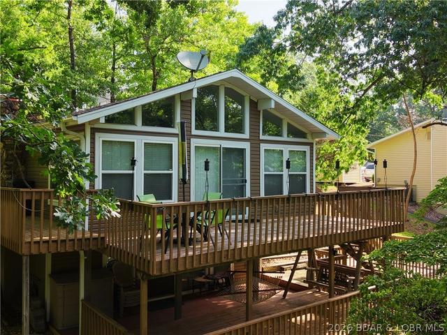774 Indian Hill Rd, Sunrise Beach, MO 65079