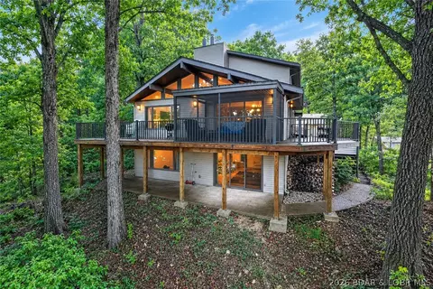 1054 Linn Creek Rd, Lake Ozark, MO 65049