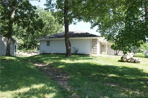 Exterior - 822 Maple Tree Cir, Osage Beach, MO 65065 photo 3 of 15