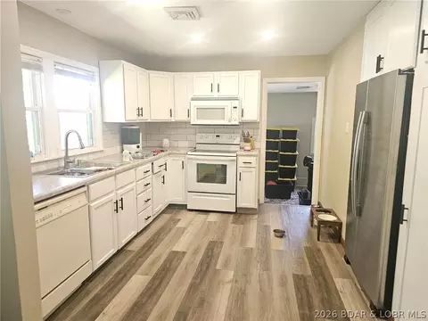 320 Chestnut St, Eldon, MO 65026 photo 2