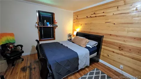 Bedroom - 301 N Hunter St, Versailles, MO 65084 photo 9 of 12