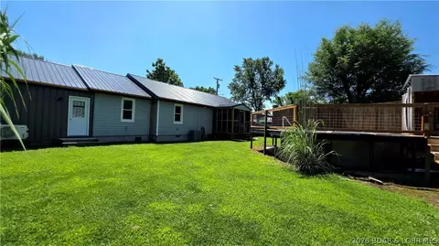 Exterior - 301 N Hunter St, Versailles, MO 65084 photo 12 of 31