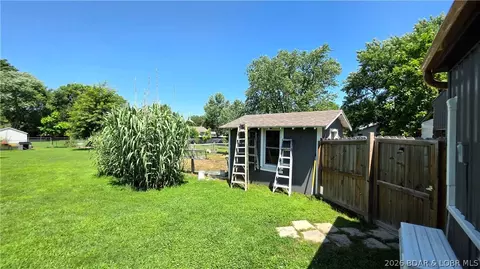 Exterior - 301 N Hunter St, Versailles, MO 65084 photo 10 of 31