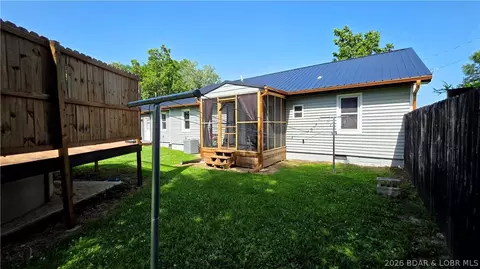 Exterior - 301 N Hunter St, Versailles, MO 65084 photo 31 of 31