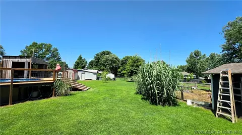 Exterior - 301 N Hunter St, Versailles, MO 65084 photo 9 of 31